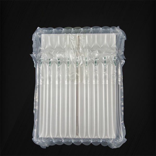 Types of EPE packaging materials: EPE EPE, EPE bags, bubble tablets, EPE boards.  The characteristics of pearl cotton or pearl cotton bags: light and soft, odorless and non-toxic, impact resistance, protective products give sufficient cushion and surface protection.  The characteristics of bubble granules: It is not easy to break, it can be filled with small gaps, and it is easy to use for the protection of products with complex appearance.